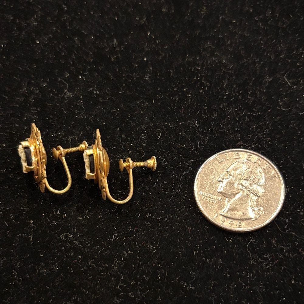 Vintage Gold and Black Cameo Earrings - Picture 4 of 4